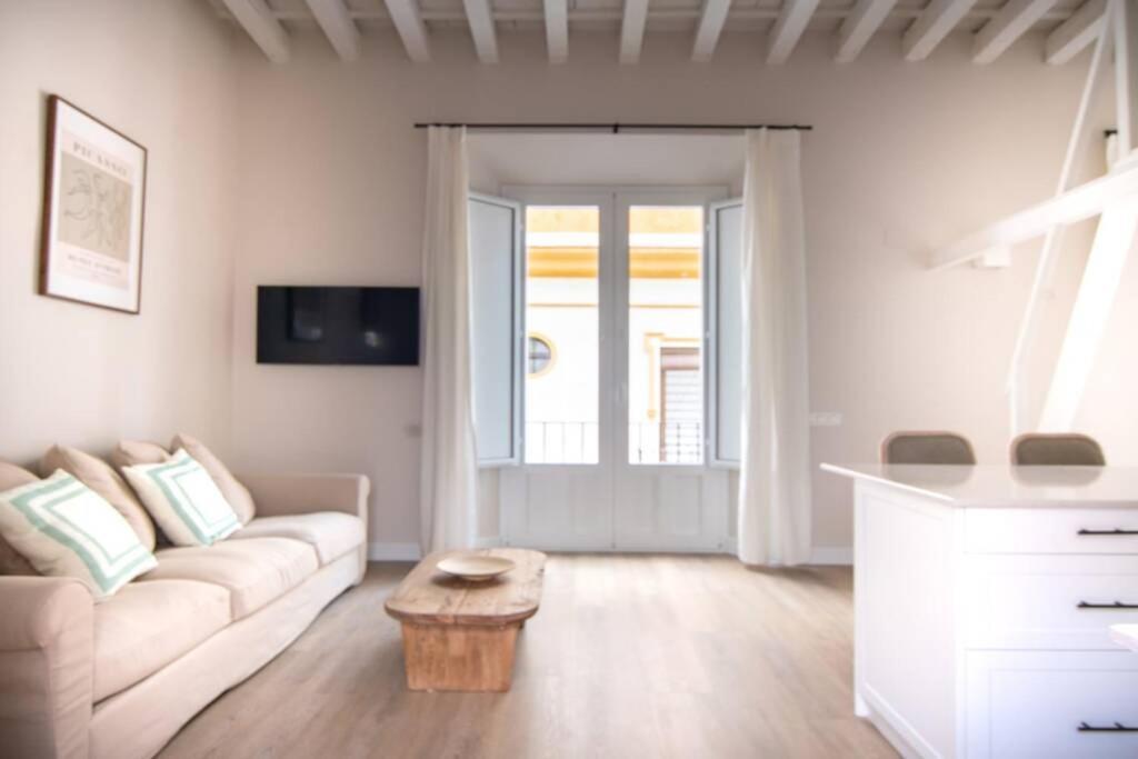 세비야 G12 Trendy And Comfy Bright Loft Meters From Bullring And Trianas Bridge, Galera Street 아파트 외부 사진